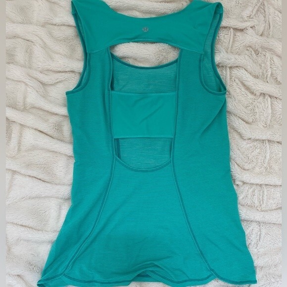Lululemon Run Righteous tank top size 4-6, mint green open back athletic tank - Picture 4 of 6